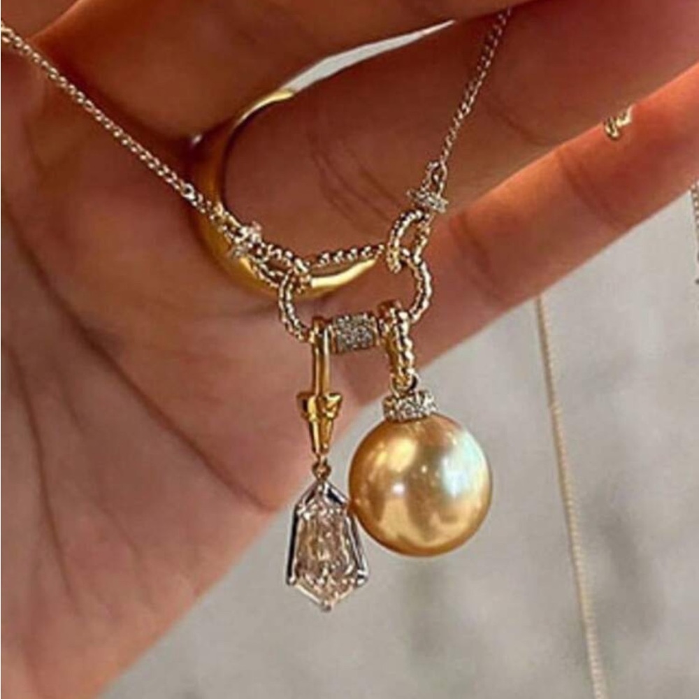Elegant Gold Pearl Pendant Necklace R328 - Picture 2 of 3
